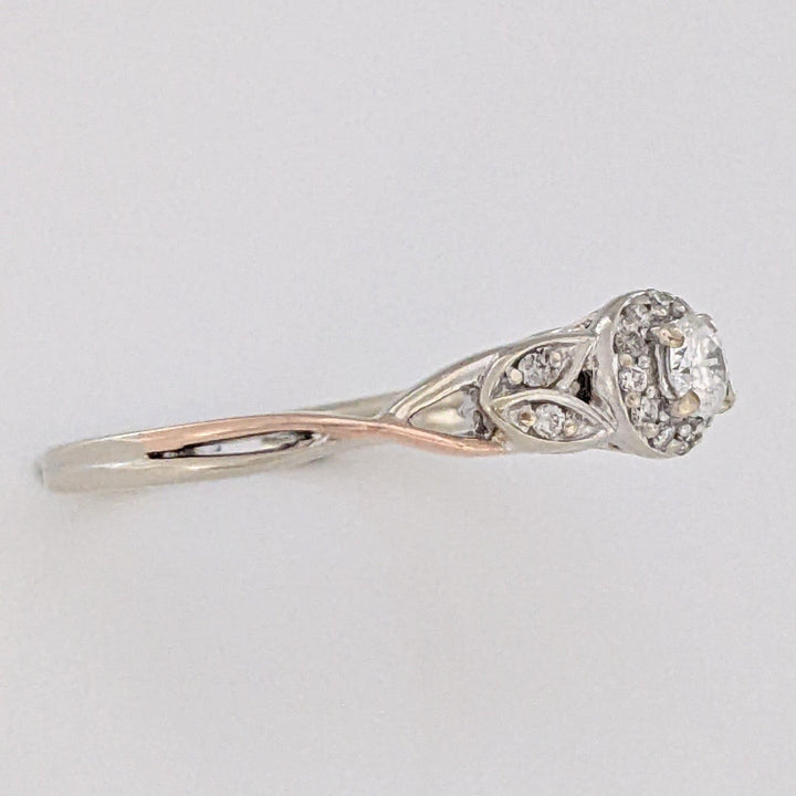 14K TWO-TONE .26 CARAT TOTAL WEIGHT I1 H DIAMOND ROUND (17) HALO ESTATE RING 2.7 GRAMS