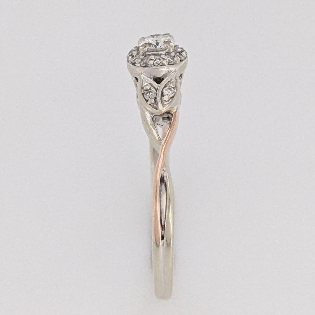 14K TWO-TONE .26 CARAT TOTAL WEIGHT I1 H DIAMOND ROUND (17) HALO ESTATE RING 2.7 GRAMS