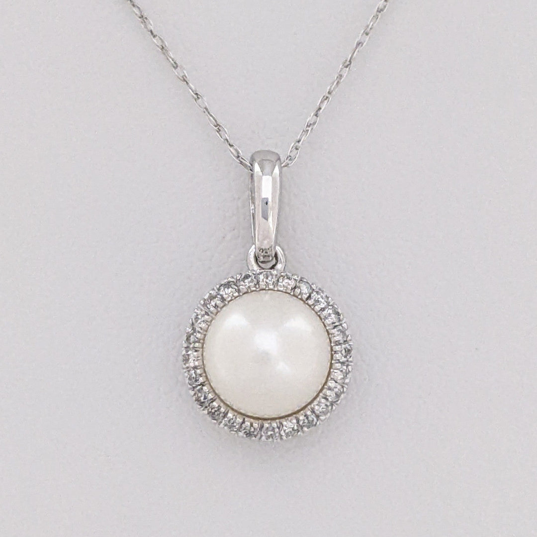 14K WHITE PEARL ROUND 7MM WITH MELEE HALO ESTATE PENDANT & CHAIN 1.9 GRAMS