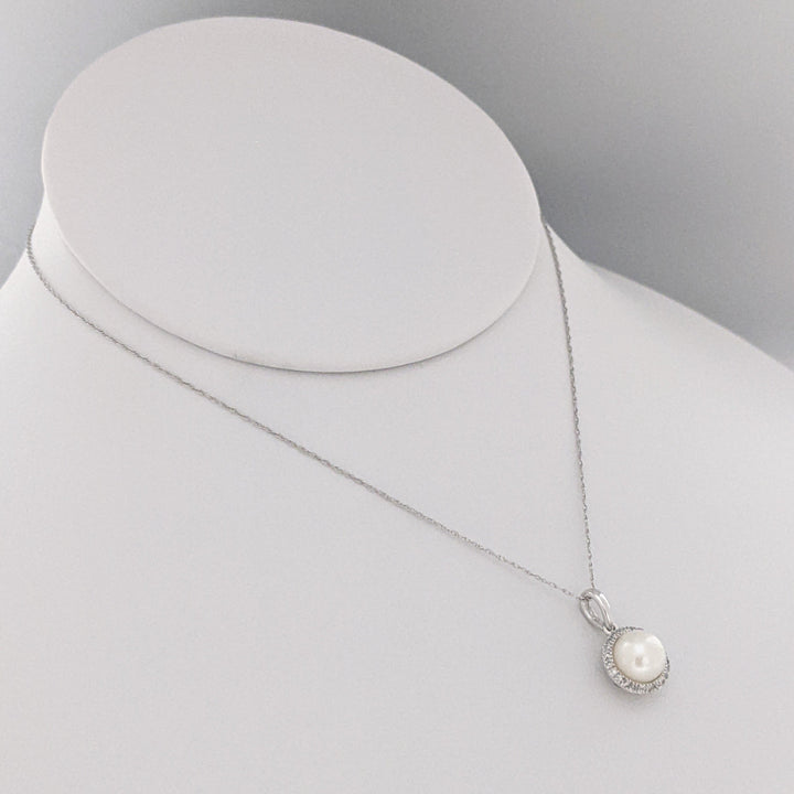 14K WHITE PEARL ROUND 7MM WITH MELEE HALO ESTATE PENDANT & CHAIN 1.9 GRAMS