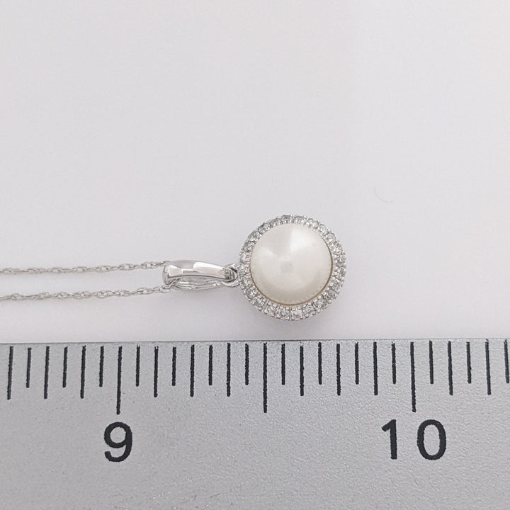 14K WHITE PEARL ROUND 7MM WITH MELEE HALO ESTATE PENDANT & CHAIN 1.9 GRAMS