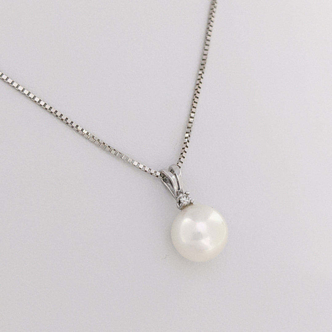 14K WHITE PEARL ROUND 7.5MM WITH MELEE ESTATE PENDANT & CHAIN 2.4 GRAMS