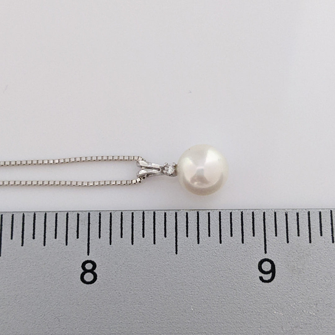 14K WHITE PEARL ROUND 7.5MM WITH MELEE ESTATE PENDANT & CHAIN 2.4 GRAMS