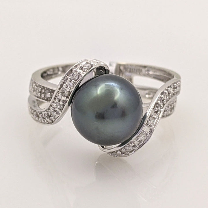 14K WHITE DYED PEARL 8.8MM ROUND WITH MELEE SWIRL ESTATE RING 4.2 GRAMS