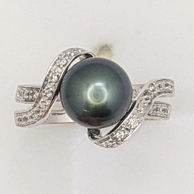 14K WHITE DYED PEARL 8.8MM ROUND WITH MELEE SWIRL ESTATE RING 4.2 GRAMS