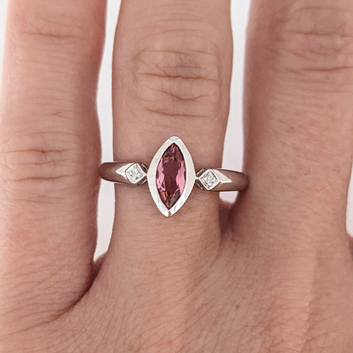 14K WHITE PINK TOURMALINE MARQUISE 4X5 WITH (2) MELEE ESTATE RING 2.3 GRAMS