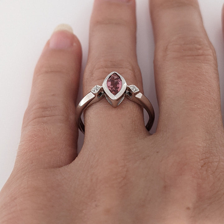 14K WHITE PINK TOURMALINE MARQUISE 4X5 WITH (2) MELEE ESTATE RING 2.3 GRAMS