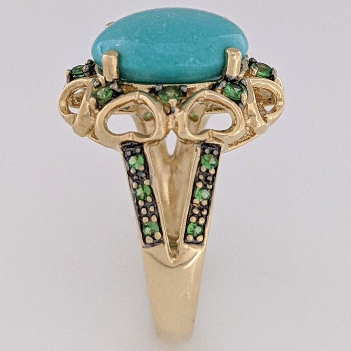 14K AVENTURINE OVAL 10X12 WITH (20) ROUND ESTATE RING 5.5 GRAMS