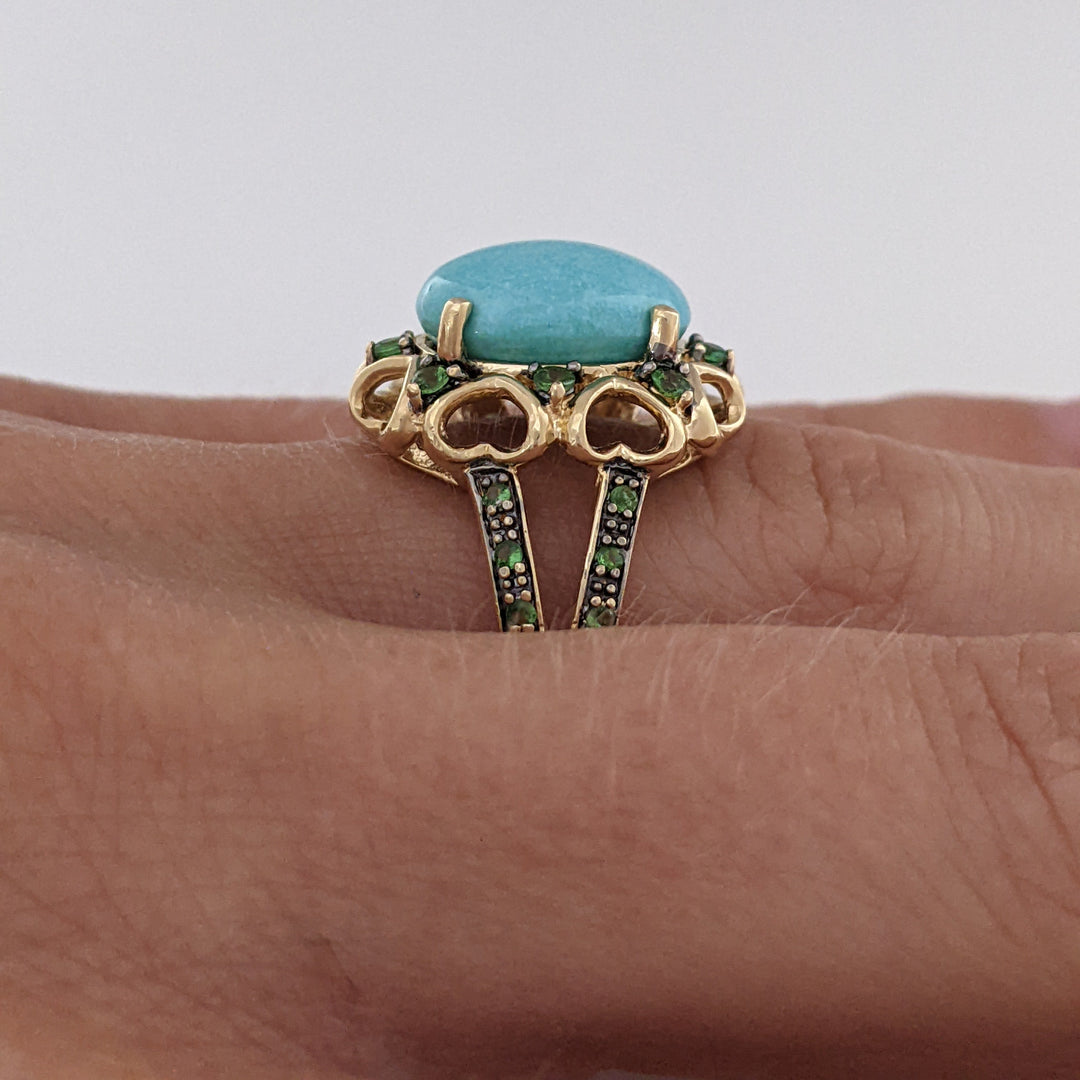 14K AVENTURINE OVAL 10X12 WITH (20) ROUND ESTATE RING 5.5 GRAMS