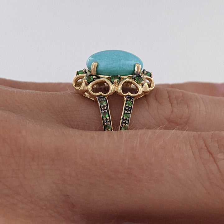 14K AVENTURINE OVAL 10X12 WITH (20) ROUND ESTATE RING 5.5 GRAMS