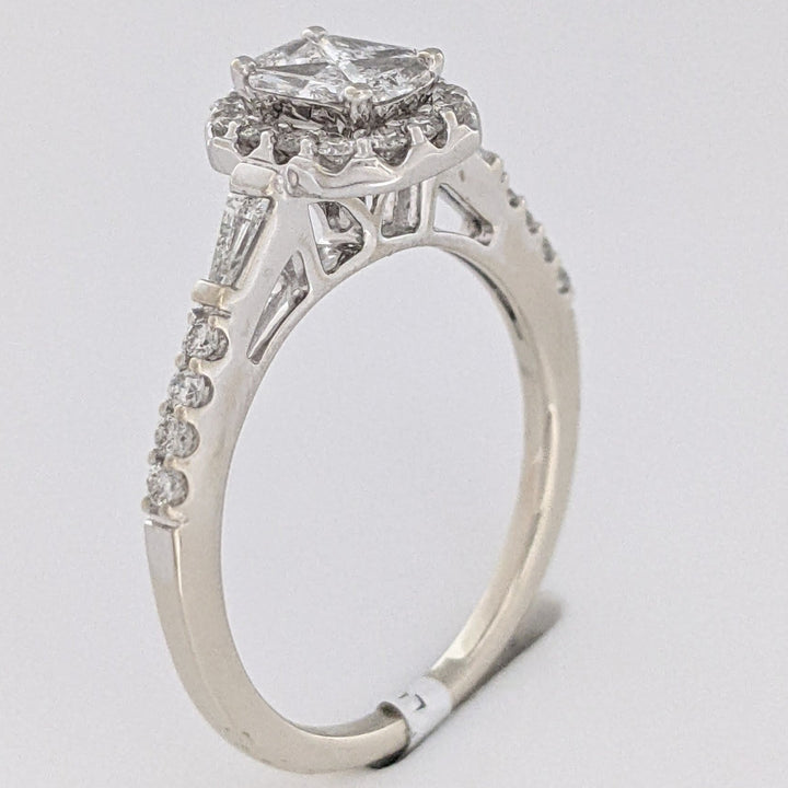 14K WHITE .80 CARAT TOTAL WEIGHT SI1 H-I DIAMOND TRILLION (6) ROUND (22) ESTATE RING 3.6 GRAMS
