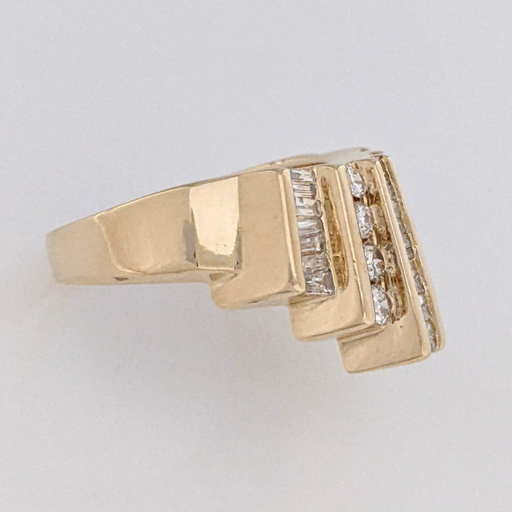 14K .50 CARAT TOTAL WEIGHT I1 H DIAMOND ROUND (34) 5-ROW CHANNEL SET ESTATE RING 5.6 GRAMS