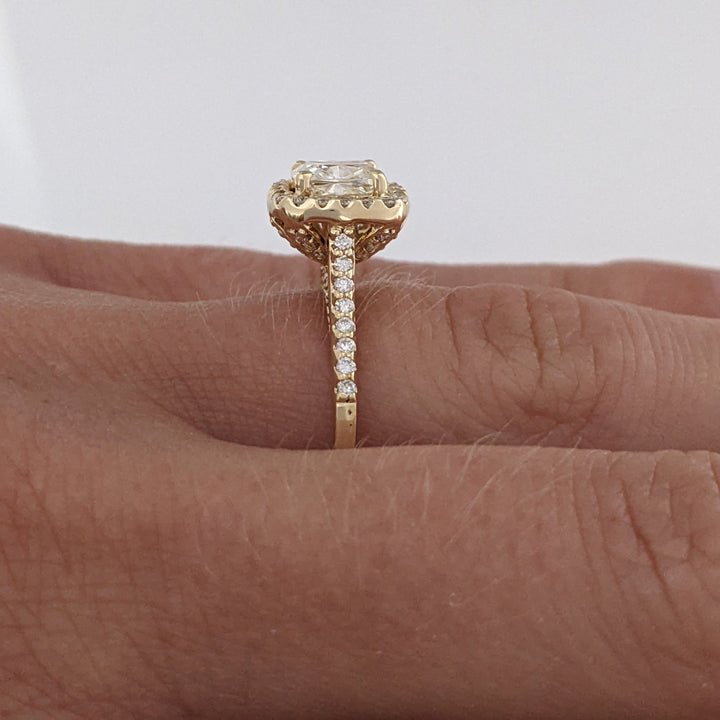 14K 1.68 CARAT TOTAL WEIGHT SI1 J DIAMOND CUSHION HALO ESTATE RING 3.4 GRAMS