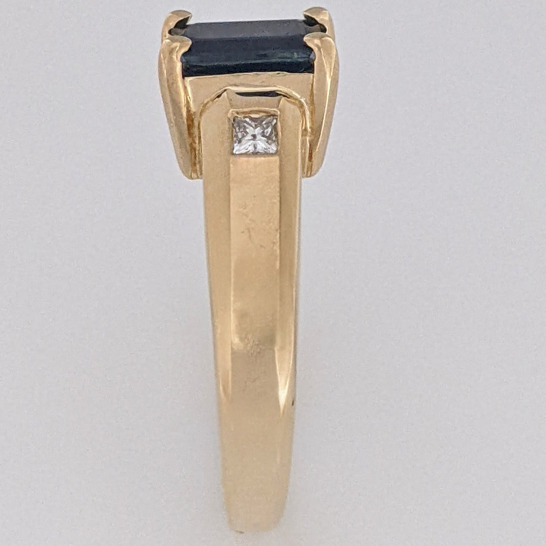 14K SAPPHIRE EMERALD CUT 5X7 WITH .18 DIAMOND TOTAL WEIGHT (2) PRINCESS CUT ESTATE RING 4.7 GRAMS