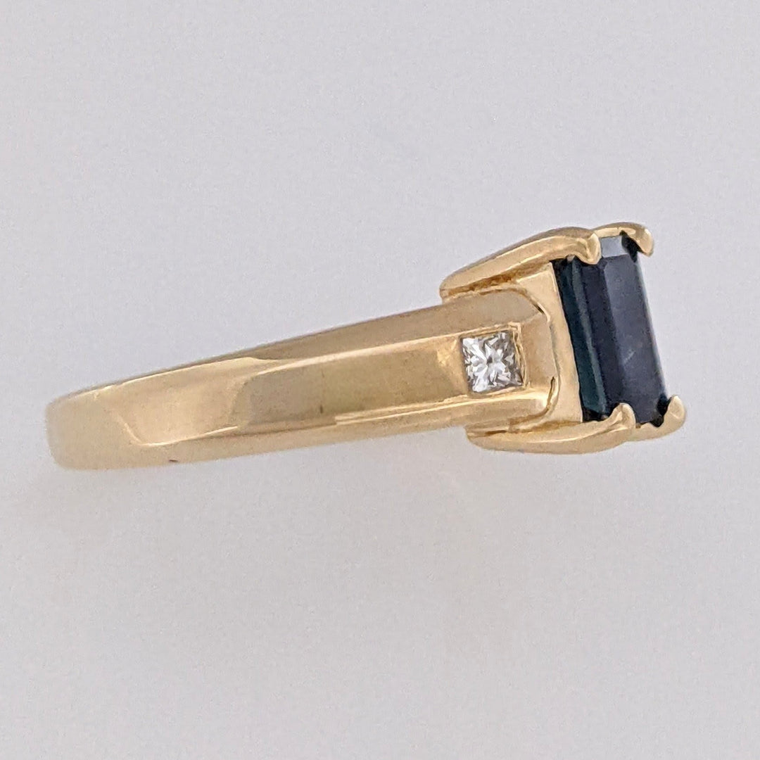 14K SAPPHIRE EMERALD CUT 5X7 WITH .18 DIAMOND TOTAL WEIGHT (2) PRINCESS CUT ESTATE RING 4.7 GRAMS