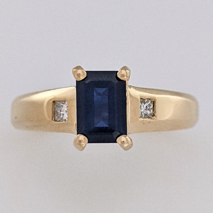 14K SAPPHIRE EMERALD CUT 5X7 WITH .18 DIAMOND TOTAL WEIGHT (2) PRINCESS CUT ESTATE RING 4.7 GRAMS