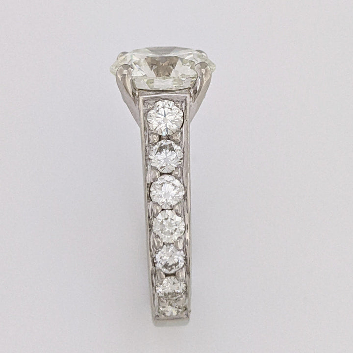 18K WHITE 3.44 CARAT TOTAL SI1 L DIAMOND ROUND WITH 1.32 CARAT TOTAL WEIGHT SI H (14) ESTATE RING 7.0 GRAMS