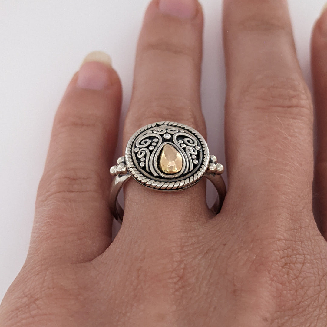 STERLING SILVER/18K "SUARTI BALI" OVAL FANCY ESTATE RING 5.6 GRAMS