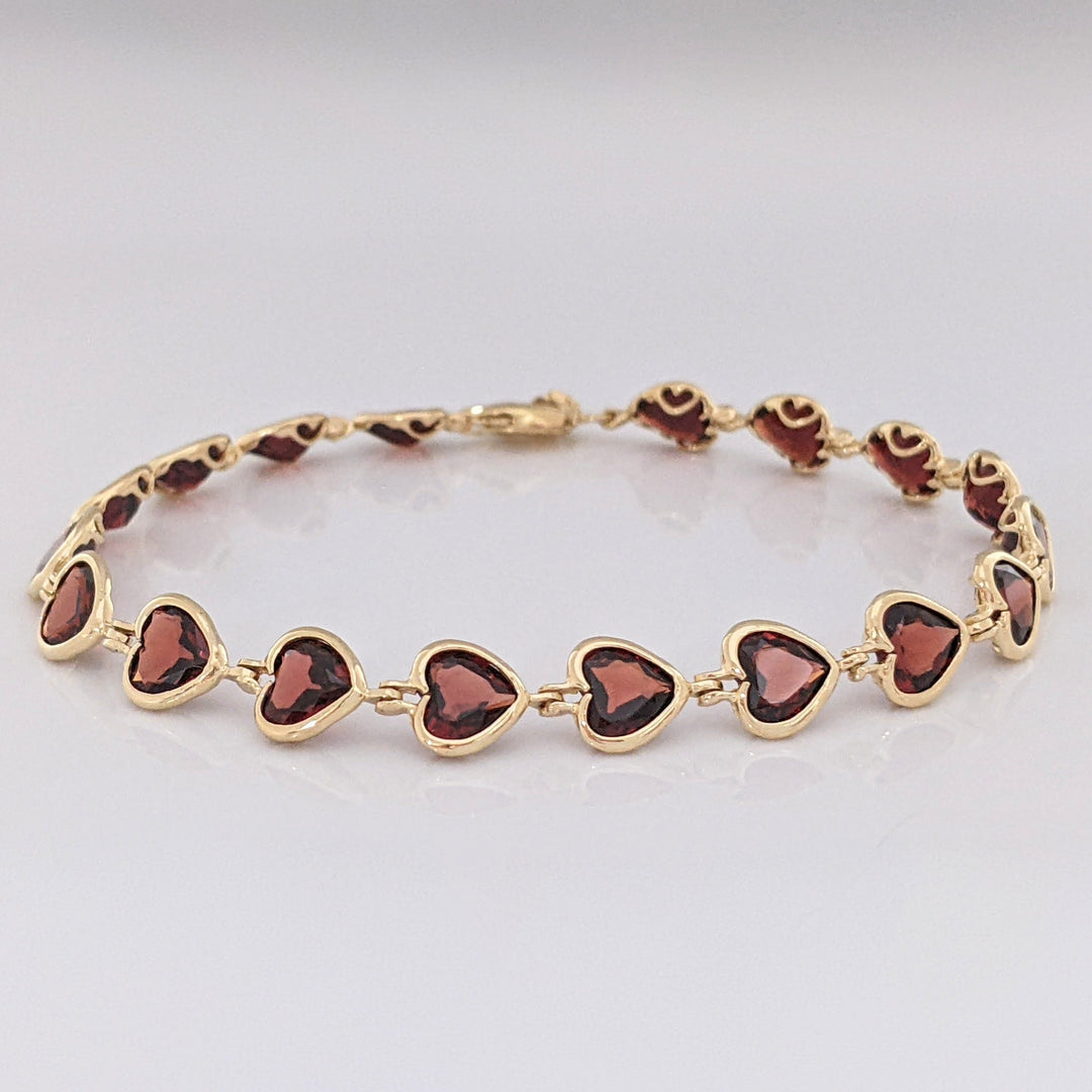 14K GARNET HEART 6MM (18) BEZEL ESTATE BRACELET 7.0 GRAMS