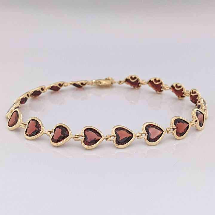 14K GARNET HEART 6MM (18) BEZEL ESTATE BRACELET 7.0 GRAMS