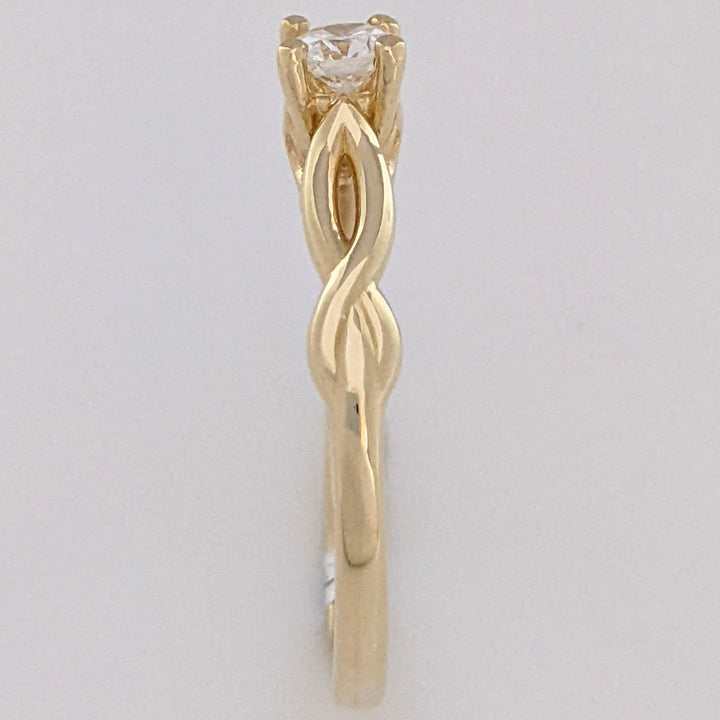 14K .22 CARAT TOTAL VS2 G DIAMOND ROUND TWIST MOUNTING ESTATE RING 2.4 GRAMS