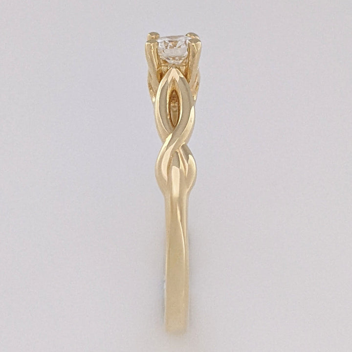 14K .22 CARAT TOTAL VS2 G DIAMOND ROUND TWIST MOUNTING ESTATE RING 2.4 GRAMS