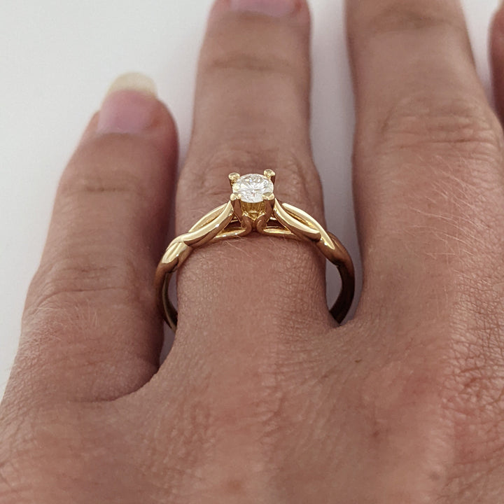14K .22 CARAT TOTAL VS2 G DIAMOND ROUND TWIST MOUNTING ESTATE RING 2.4 GRAMS