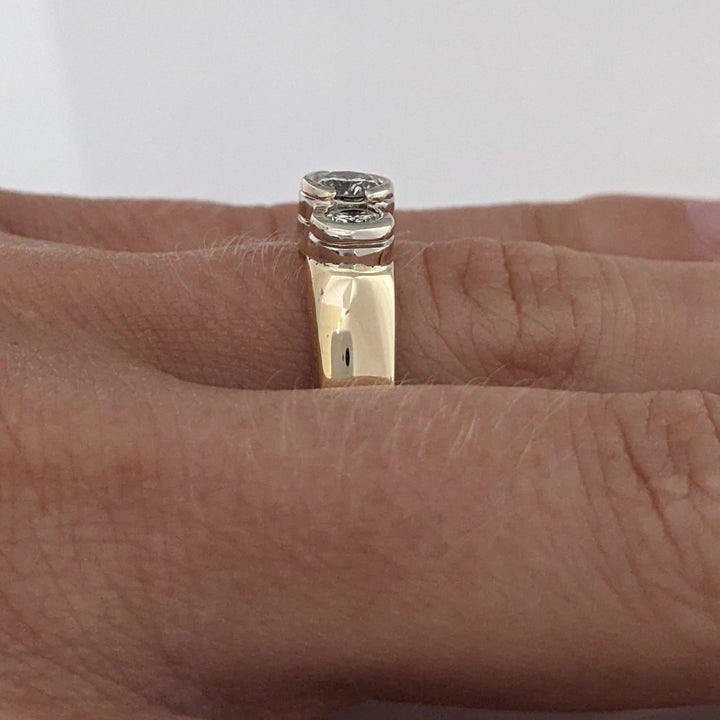 14K 1.00 CARAT TOTAL WEIGHT I1 I DIAMOND ROUND (3) BEZEL SET TRINITY ESTATE RING 5.6 GRAMS