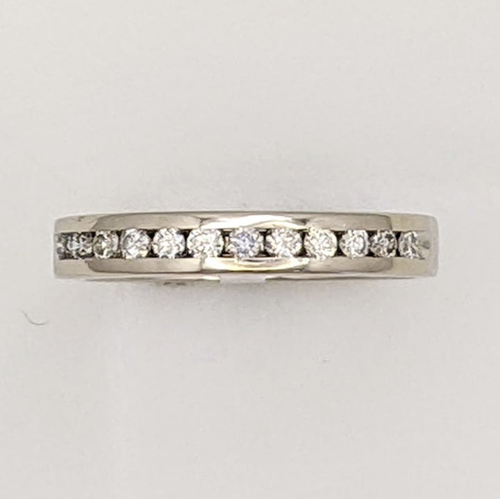 14K WHITE .24 CARAT TOTAL WEIGHT I1 I DIAMOND ROUND (12) ESTATE CHANNEL SET BAND 2.8 GRAMS