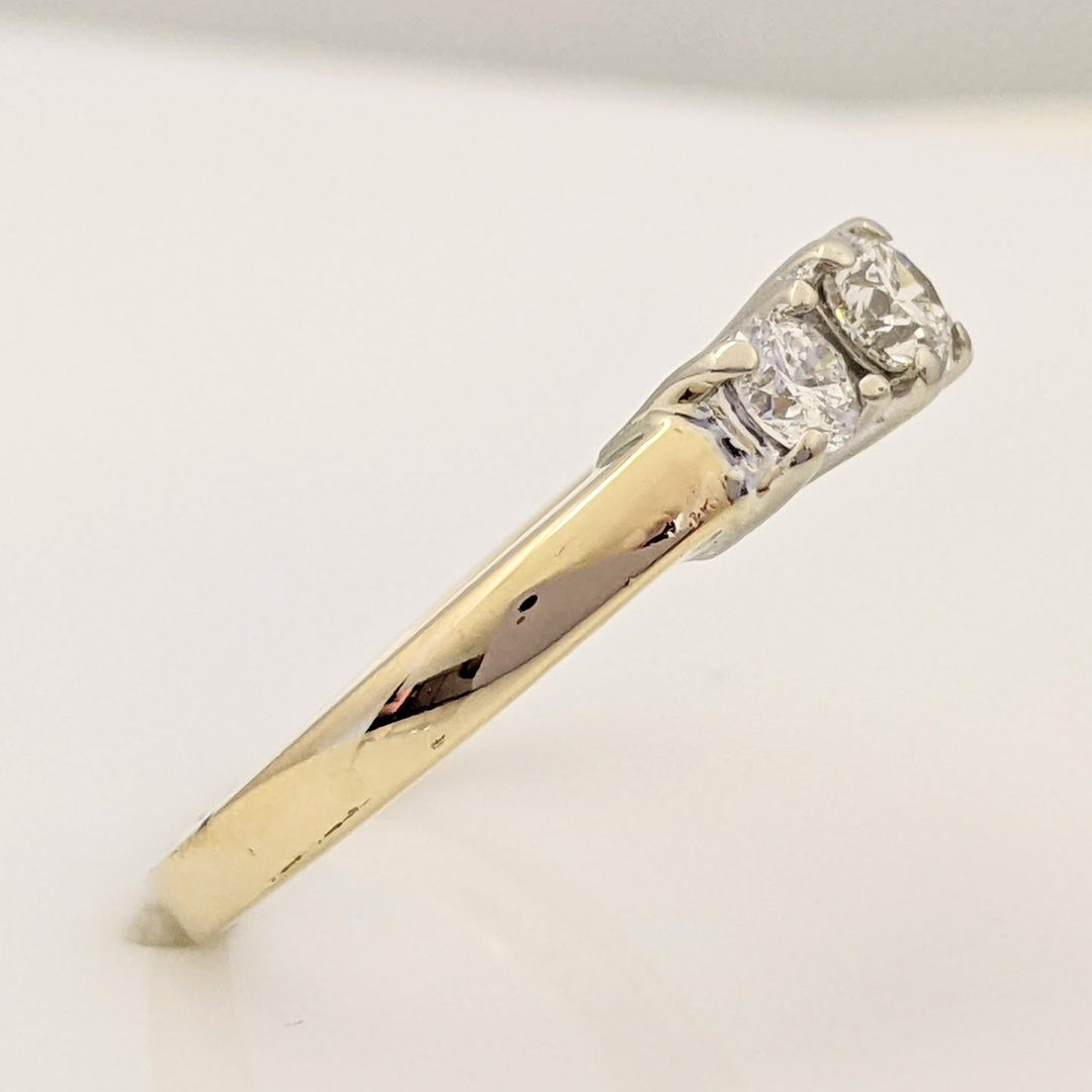 14K .65 CARAT TOTAL WEIGHT I1 I DIAMOND ROUND (3) ESTATE TRINITY RING 4.4 GRAMS