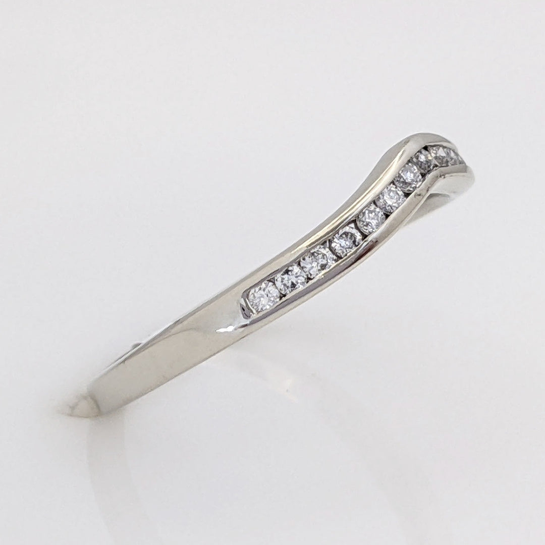 14K WHITE .12 CARAT TOTAL WEIGHT SI1 G DIAMOND ROUND (15) V-SHAPED ESTATE BAND 1.7 GRAMS