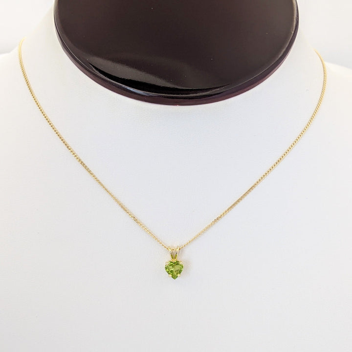 14K PERIDOT HEART 6MM ESTATE PENDANT &amp; CHAIN 2.3 GRAMS