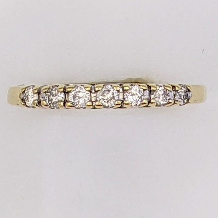10K .21 CARAT TOTAL WEIGHT I2 H DIAMOND ROUND (7) ESTATE PRONG BAND 1.7 GRAMS