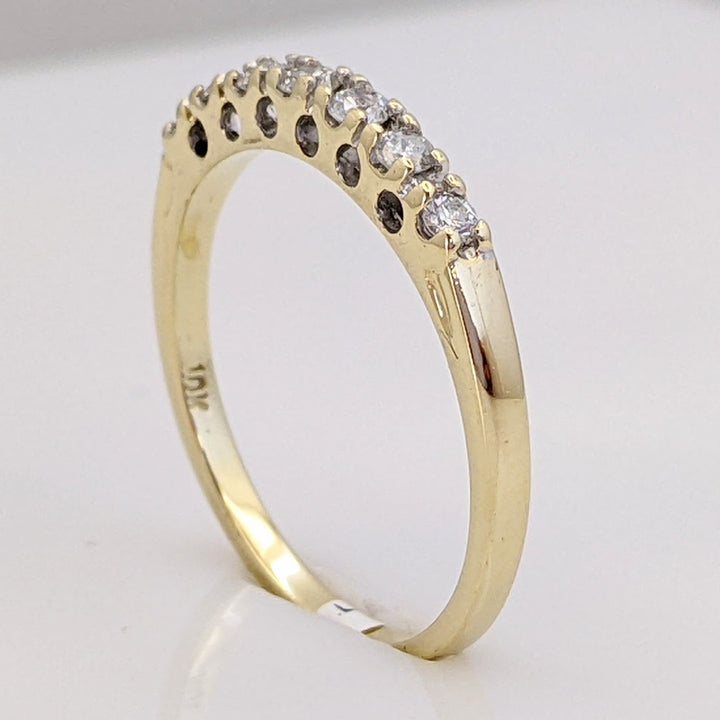10K .21 CARAT TOTAL WEIGHT I2 H DIAMOND ROUND (7) ESTATE PRONG BAND 1.7 GRAMS
