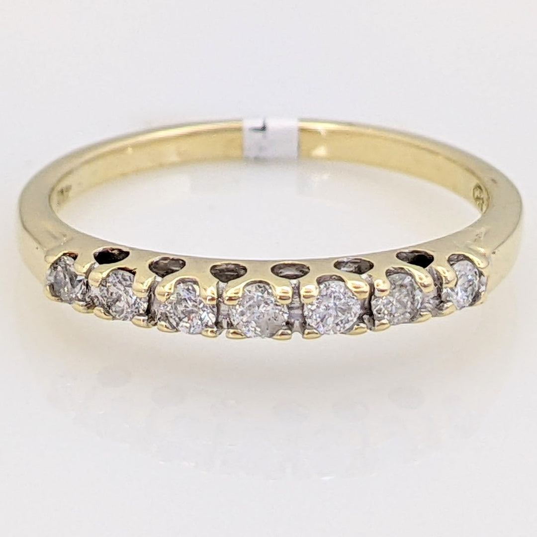 10K .21 CARAT TOTAL WEIGHT I2 H DIAMOND ROUND (7) ESTATE PRONG BAND 1.7 GRAMS