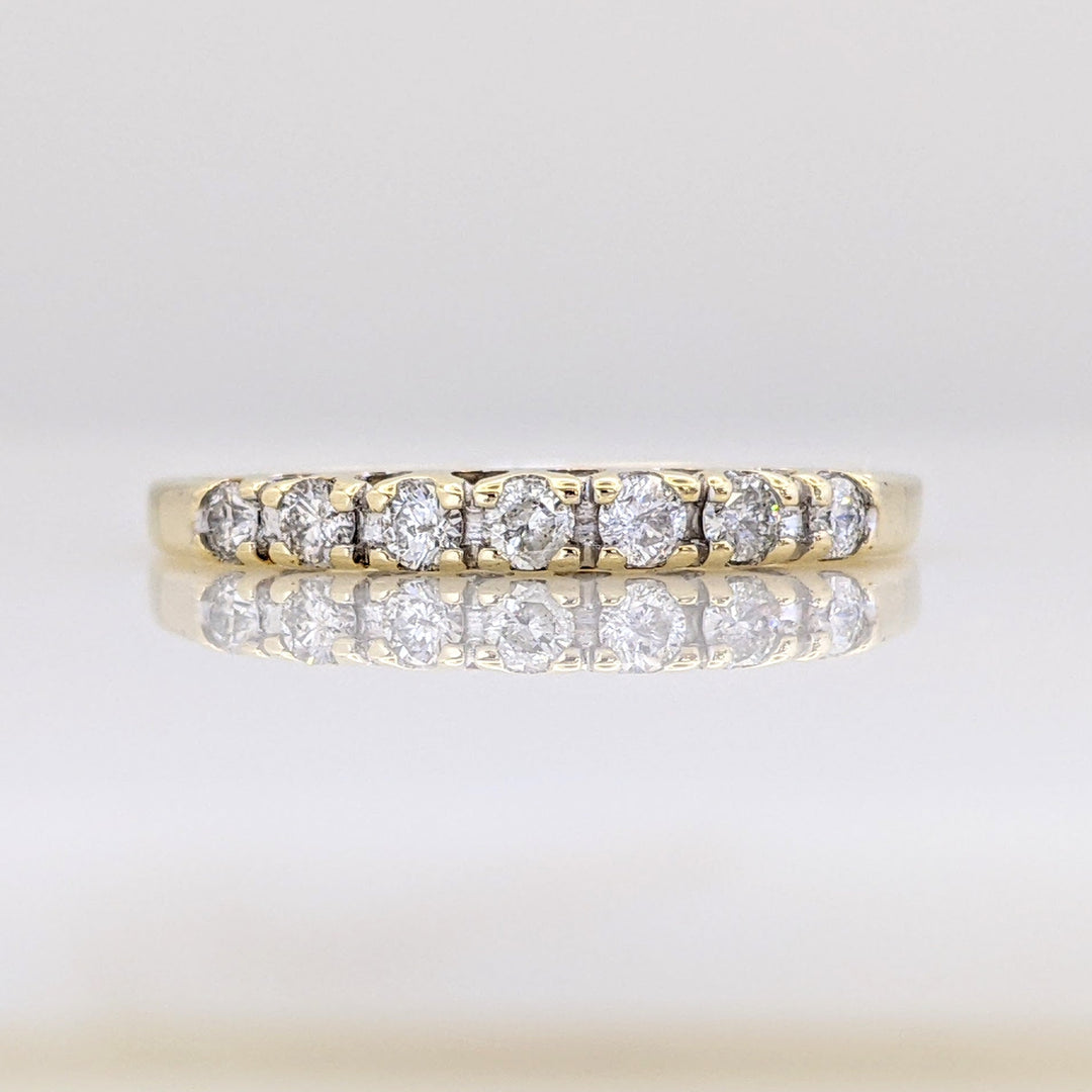10K .21 CARAT TOTAL WEIGHT I2 H DIAMOND ROUND (7) ESTATE PRONG BAND 1.7 GRAMS