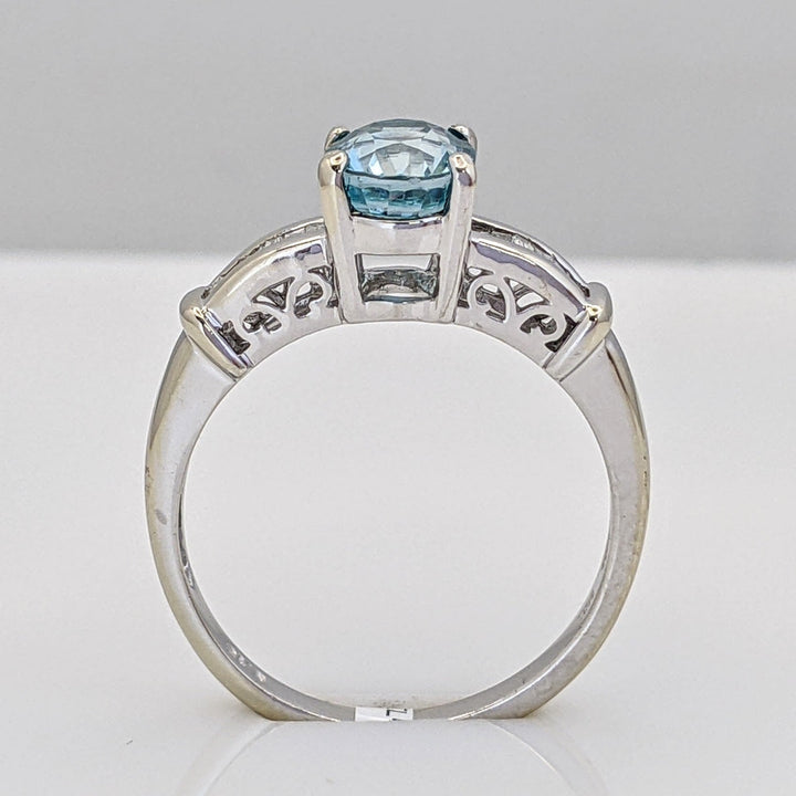 14K WHITE BLUE TOPAZ OVAL 6X7.6MM WITH BAGUETTES ESTATE RING 3.6 GRAMS