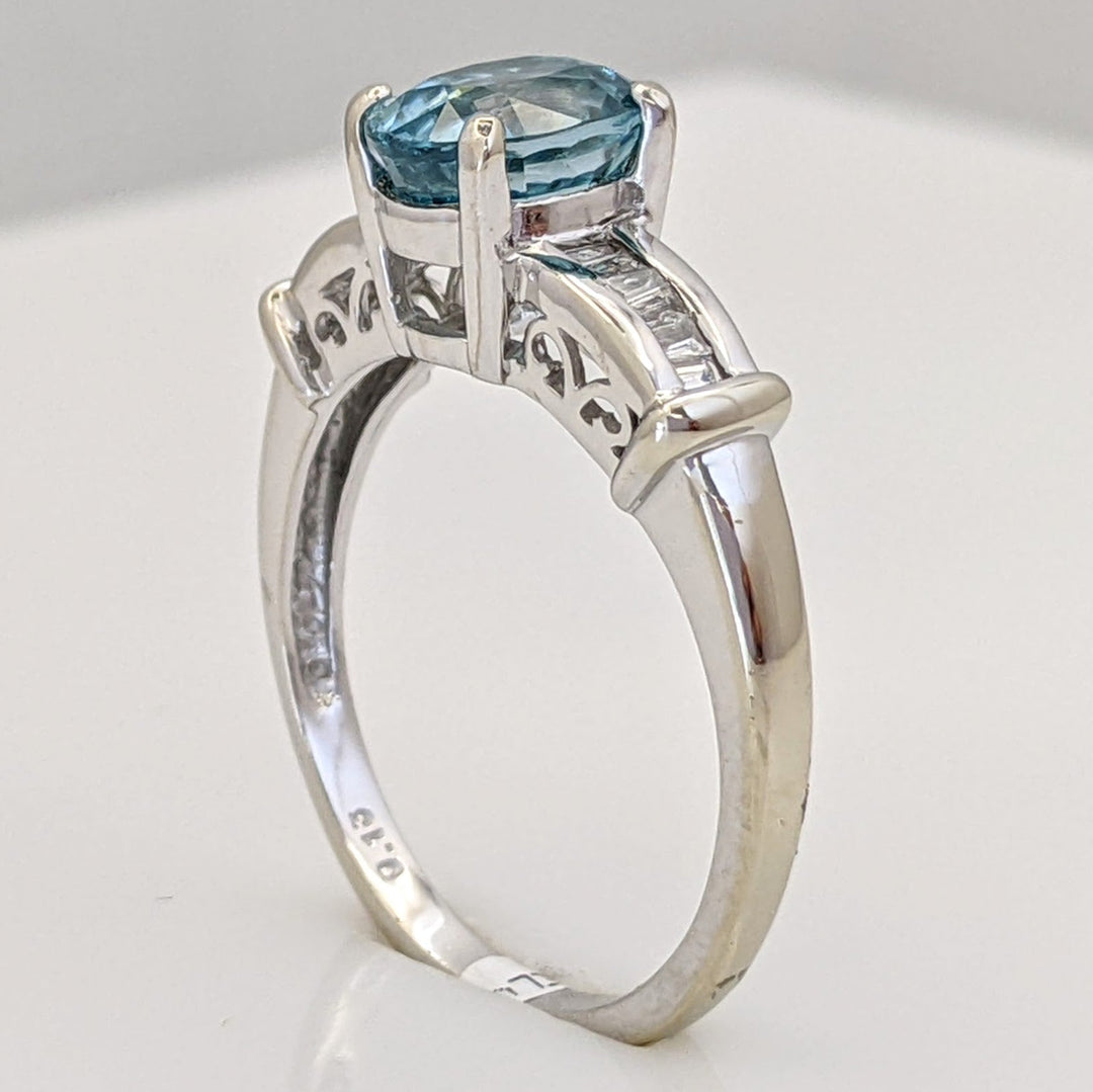 14K WHITE BLUE TOPAZ OVAL 6X7.6MM WITH BAGUETTES ESTATE RING 3.6 GRAMS