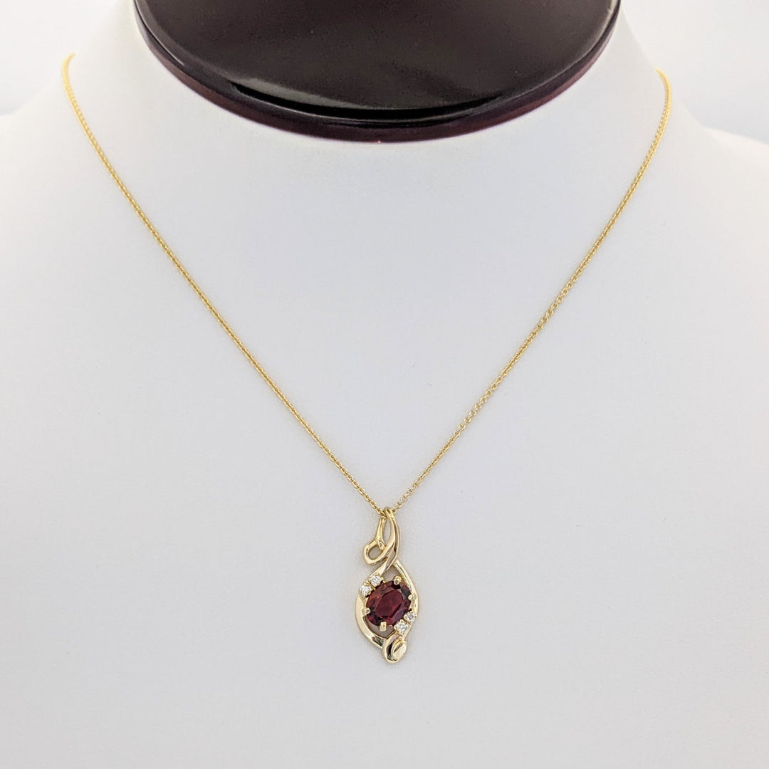 14K GARNET OVAL 6X8 WITH (4) MELEE SWIRL TOP ESTATE PENDANT &amp; CHAIN 4.3 GRAMS