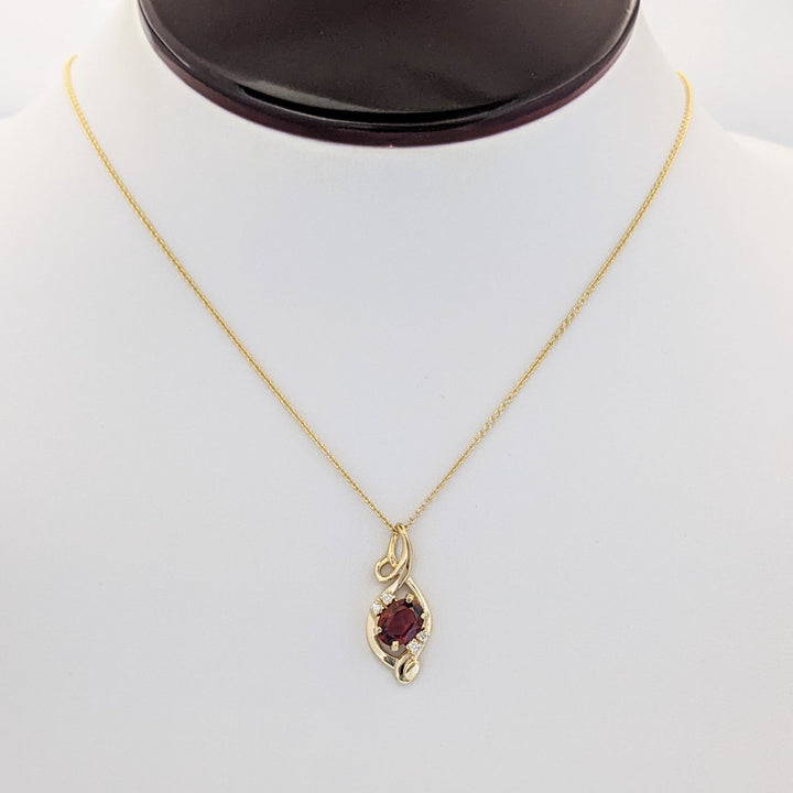 14K GARNET OVAL 6X8 WITH (4) MELEE SWIRL TOP ESTATE PENDANT &amp; CHAIN 4.3 GRAMS