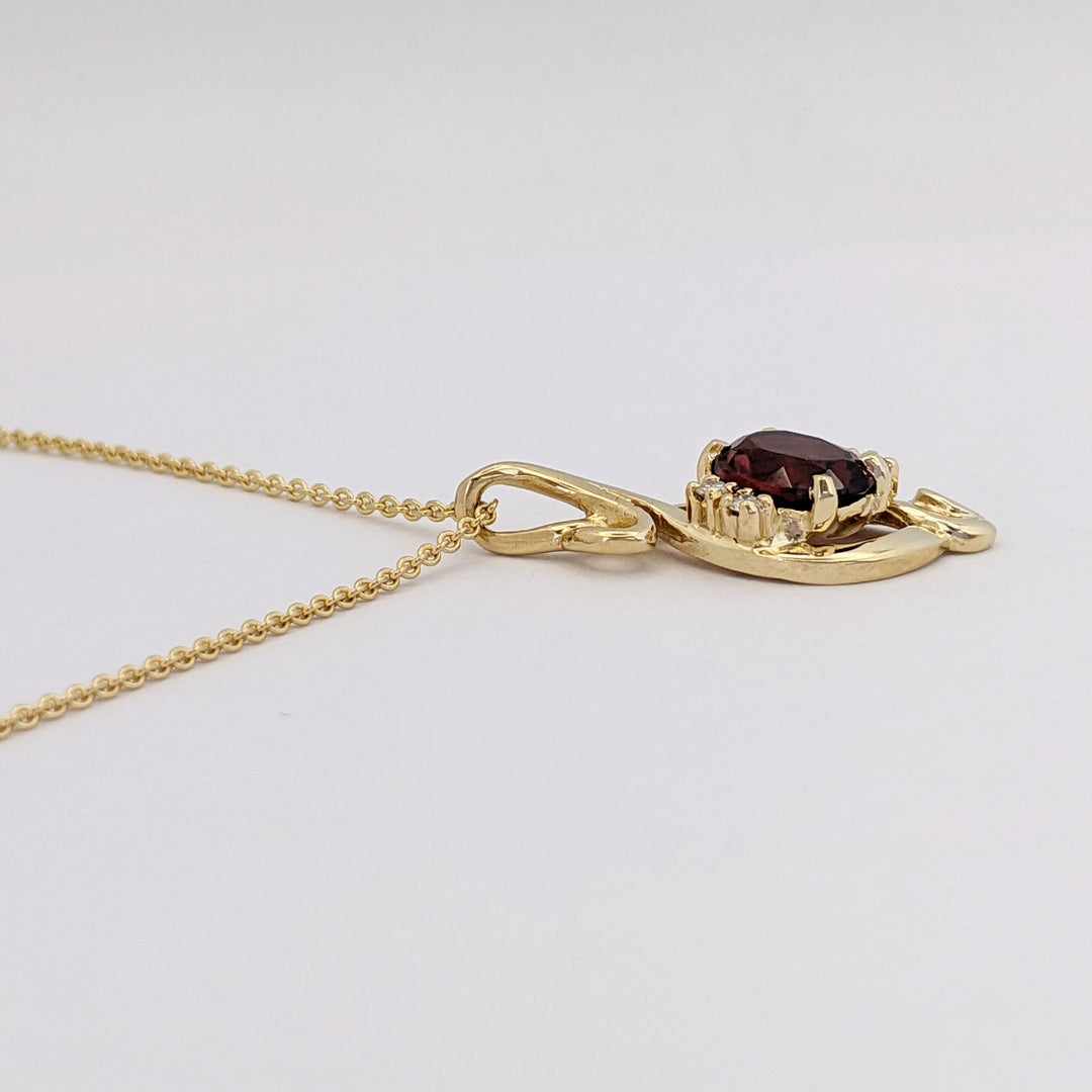 14K GARNET OVAL 6X8 WITH (4) MELEE SWIRL TOP ESTATE PENDANT &amp; CHAIN 4.3 GRAMS
