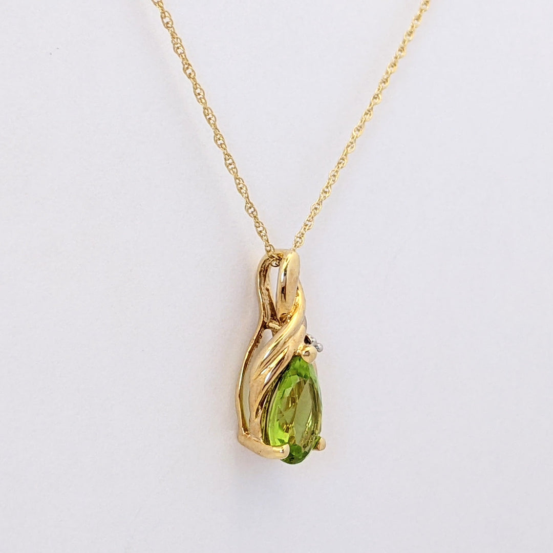 10K PERIDOT PEAR 6X9 WITH MELEE ESTATE PENDANT &amp; CHAIN 1.8 GRAMS