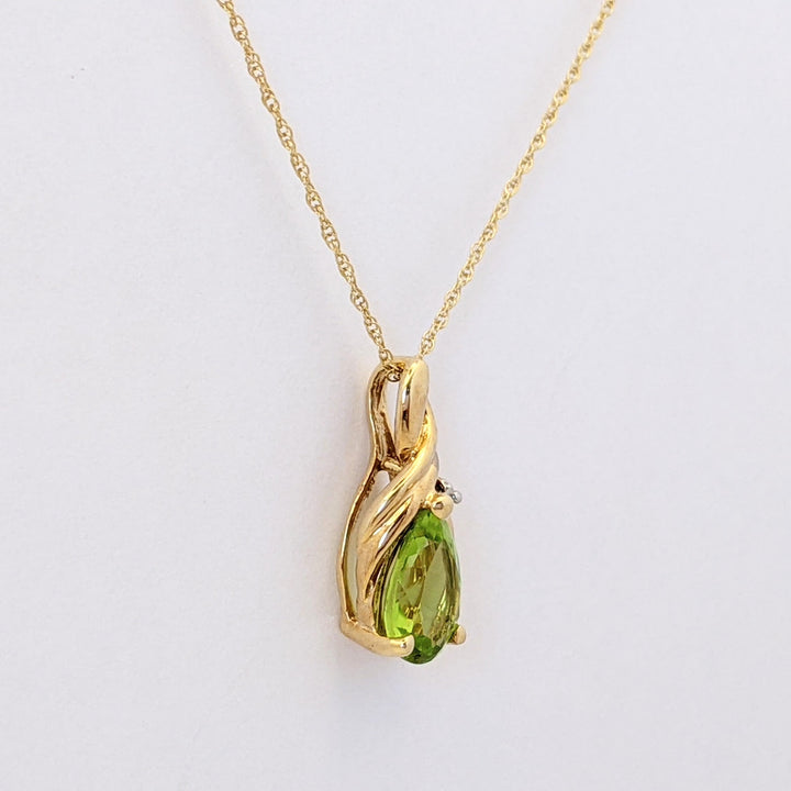 10K PERIDOT PEAR 6X9 WITH MELEE ESTATE PENDANT &amp; CHAIN 1.8 GRAMS