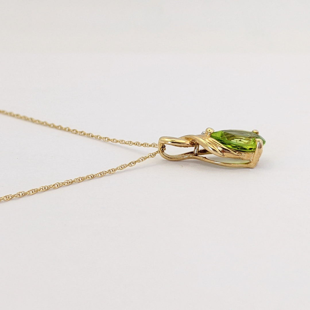 10K PERIDOT PEAR 6X9 WITH MELEE ESTATE PENDANT &amp; CHAIN 1.8 GRAMS