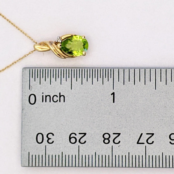10K PERIDOT PEAR 6X9 WITH MELEE ESTATE PENDANT &amp; CHAIN 1.8 GRAMS