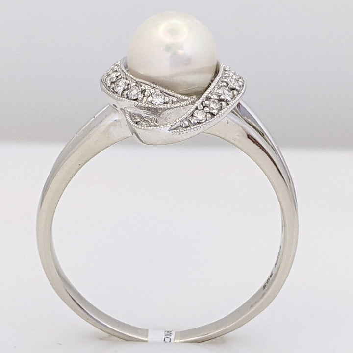 14K WHITE PEARL ROUND 7.3MM WITH MELEE SWIRL ESTATE RING 4.8 GRAMS