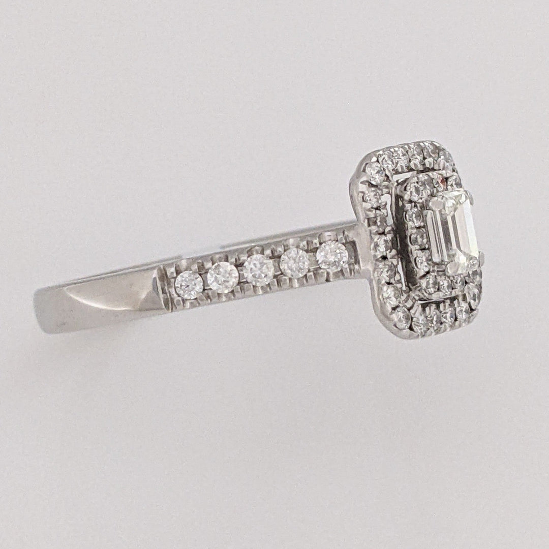 10K WHITE .50 CARAT TOTAL WEIGHT SI1 I DIAMOND EMERALD CUT (1) ROUND (49) ESTATE HALO RING 3.0 GRAMS