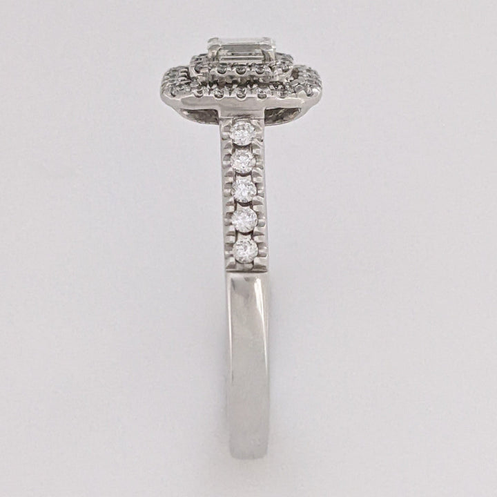 10K WHITE .50 CARAT TOTAL WEIGHT SI1 I DIAMOND EMERALD CUT (1) ROUND (49) ESTATE HALO RING 3.0 GRAMS