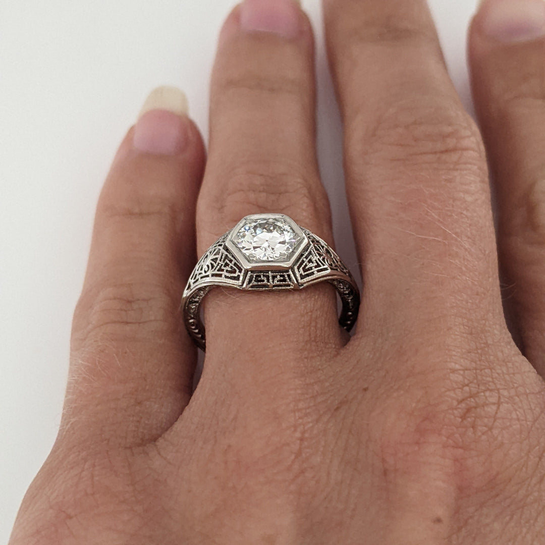 PLATINUM .90 CARAT TOTAL SI1 H DIAMOND ROUND FILAGREE HEXAGON ESTATE RING 3.2 GRAMS