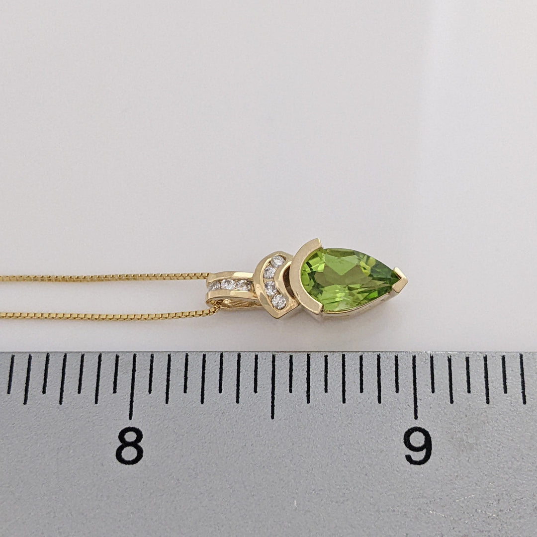 14K PERIDOT PEAR 6X8 WITH (7) MELEE ESTATE PENDANT &amp; CHAIN 2.9 GRAMS